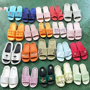 Chanclas de Verano Unisex de Segunda Mano con Punta Abierta, Antideslizantes, de EVA/PVC, Colores Mezclados, Venta al por Mayor - Product Image 1