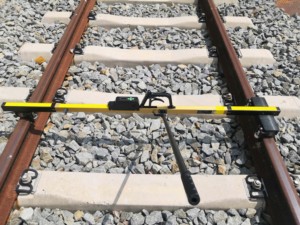 เครื่องวัดระยะทางรางรถไฟแบบดิจิทัลสำหรับการวัดรางรถไฟ ไม้บรรทัดวัดระยะทางรางรถไฟแบบดิจิทัล - Product Image 3
