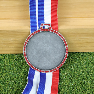 Medallas de Fútbol Personalizadas en Oro, Metal y PVC para Fútbol, Baloncesto, Voleibol, para Clubes y Educación, Medalla de Club Personalizada - Product Image 5