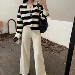 เสื้อคาร์ดิแกนไหมพรมคอวีลายทางตัดสีสไตล์โปโลสำหรับผู้หญิงแฟชั่นฤดูใบไม้ร่วงทรงโอเวอร์ไซส์ - Product Image 4