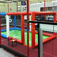 Jeux de sports de plein air Terrain de football commercial pour enfants Terrain de terrain gonflable Drone Arène de football