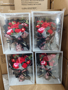 Bellissimo Regalo di San Valentino, Peluche Morbido Imbottito, Bouquet di Orsacchiotti Decorativi, Scatole con Bouquet di Fiori in Peluche Cartoon Carini - Product Image 4