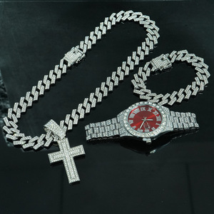 Set Collana e Bracciale da Uomo <span class=keywords><strong>con</strong></span> Catena Cubana da 15mm <span class=keywords><strong>con</strong></span> Diamanti, <span class=keywords><strong>Ciondolo</strong></span> Regina alla Moda Hip Hop <span class=keywords><strong>con</strong></span> Catene Complete - Product Image 3