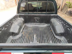 Isuzu <span class=keywords><strong>4x4</strong></span> Diesel Pickup Truck con caja de cambios automática AWD 4 puertas Dirección izquierda Portaequipajes de coche Hecho <span class=keywords><strong>en</strong></span> China - Product Image 4