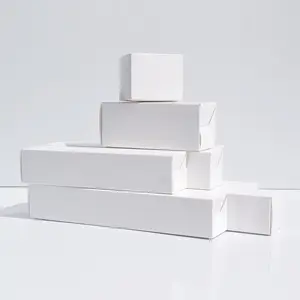 Caixa de presente de papelão dobrável com logotipo próprio, caixa de presente de papel branco vazio personalizada de fábrica por atacado de baixo preço