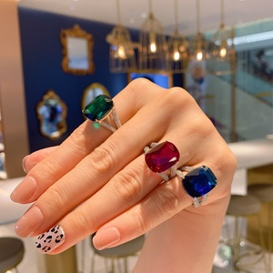 เครื่องประดับแฟชั่น แหวนทองแดงรักษ์โลก ขนาด 12*16 มม. ประดับเพทายสีเขียว แหวนวงใหญ่หลากสีสัน ปรับขนาดได้ เหมาะสำหรับใส่ทุกวันอย่างทันสมัย - Product Image 5