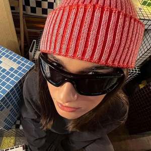 Gafas de Sol de Ciclismo con Montura Grande Y2K, Lentes de Una Pieza con Protección UV400, Moda 2025, para Hombre y Mujer - Product Image 2