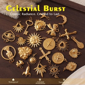 Explosión Celestial |   Charm de Acero Inoxidable Chapado en Oro PVD de 18K para la Creación de Joyería DIY |   Colgante de Sol, Luna, Estrellas, Cruz y Ojo Turco - Product Image 1