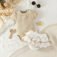 Vente en gros de costume de chambre décontracté en coton pour bébé fille, ensemble de trois pièces avec nœud mignon, vêtements pour bébés de 0 à 1 an