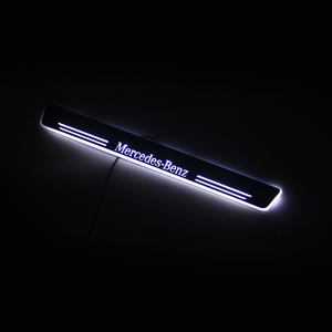 AutoDragons - Luz LED Inalámbrica Personalizada para Escalones de Elevador, F20 Serie 1, Luz LED para Umbral de Puerta de Coche - Product Image 3