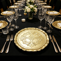Assiettes de présentation 50 pièces en PP incassable, style américain, durables, non toxiques, avec motifs floraux en relief complexes pour hôtels, mariages, fêtes