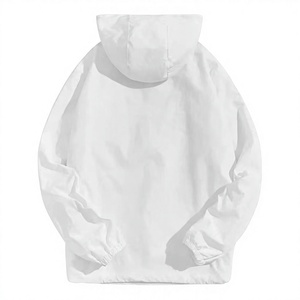 Coupe-vent unisexe léger à capuche avec cordon de serrage, col montant, poignets élastiques et ourlet réglable - Product Image 4