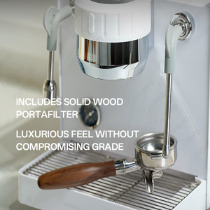 Cafetera Espresso Profesional Semiautomática de 15 Bares con Bomba Italiana, de Acero Inoxidable, para Uso en Hoteles - Product Image 5