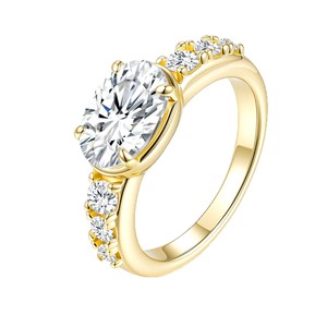 Anelli di fidanzamento da donna in argento S925 placcato <span class=keywords><strong>oro</strong></span> 18K con moissanite ovale da 2 carati VVS1 GRA, di tendenza, molto venduti. - Product Image 5