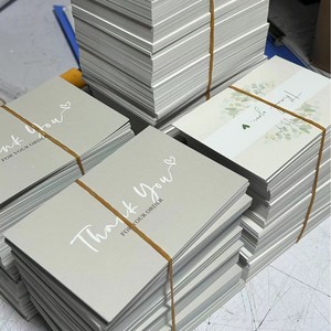 Cartes de remerciement simples de style INS en anglais, papier couché 300g, impression offset, <span class=keywords><strong>service</strong></span> après-vente, impression de commentaires - Product Image 1