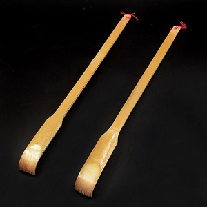 Bamboo <b>back</b> <b>scratcher</b>, a convenient <b>back</b> <b>scratcher</b> for seniors, with an extended handle, available at street stalls. - Product Image 3