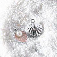 Vente en gros de pendentifs en coquille de palourde en émail avec perles d'imitation en plastique pour bricolage pour la fabrication de bijoux de collier
