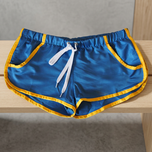 Shorts de sport décontractés pour hommes, taille élastique personnalisée, 100 % polyester, couleur unie, taille mi-haute, pour la plage et le sport - Product Image 3