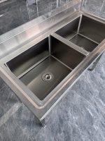 Évier de restauration autoportant en acier inoxydable SUS304 robuste, finition polie, avec table de travail et rangement inférieur