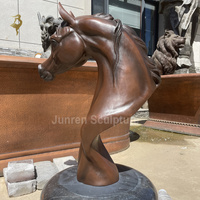 Grande statue de cheval extérieure Sculpture animale Technique de coulée sur le thème des anges en métal