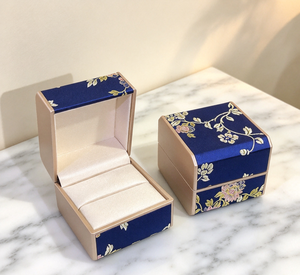 High-End <b>Box</b> Body Dark Blue Brocade Fabric Delicate Floral Jacquard Patterns Light <b>Brown</b> Borders Magnetic Closure Four-Color - Product Image 2