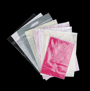 Bolsas para Ropa No Tejidas al por Mayor de Fábrica, Bolsas Transparentes con Cremallera y Logotipo Personalizado para Empaque de Tiendas de Ropa - Product Image 3