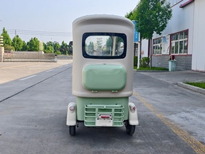 รถสามล้อไฟฟ้าแบบมีหลังคา 4 ที่นั่ง แบตเตอรี่ 60V 72V ดีไซน์ย้อนยุค สำหรับบริการรับส่งโรงแรมและนักท่องเที่ยว - Product Image 4