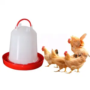 Grande attrezzatura per l'allevamento di pollame da fattoria 1-15L mangiatoia automatica per polli in plastica per bere e nutrire il pollame in vendita