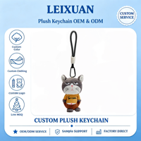 Porte-clés en peluche chat dessin animé au visage grinçant, figurine de chaton moelleux, ornement de sac à dos avec sangle nouée à la main et mousqueton à ressort, vente en gros