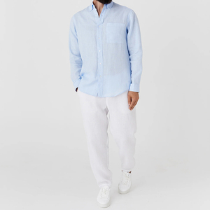 Usine directe Cool respirant <span class=keywords><strong>bleu</strong></span> <span class=keywords><strong>ciel</strong></span> hommes <span class=keywords><strong>chemise</strong></span> en <span class=keywords><strong>lin</strong></span> décontracté popeline Style simple boutonnage été voyage extérieur uni teint - Product Image 3