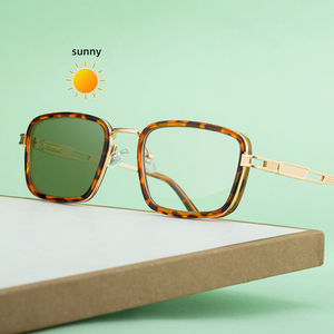 Occhiali da <span class=keywords><strong>Sole</strong></span> Partagas all'Ingrosso, Design Personalizzato con Logo, Lenti Fotocromatiche Rettangolari Anti Luce Blu UV400 per Uomo - Product Image 2