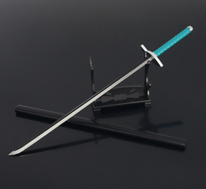 <span class=keywords><strong>One</strong></span> <span class=keywords><strong>Piece</strong></span> Anime <span class=keywords><strong>Charlotte</strong></span> Aardman famosa espada Pez Blanco samurái espada Metal Props llavero fantasma asesino espada juguete - Product Image 3
