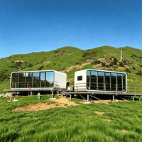 Maison conteneur modulaire préfabriquée de luxe postmoderne à 2 étages, structure en acier insonorisée, personnalisable OEM, pour hôtel, villa, complexe hôtelier, usage commercial