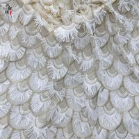 Tissu en dentelle élégant à franges de cils 3D en forme d'éventail, broderie festonnée en fil doré pour robe de soirée et robe de bal