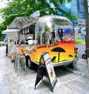 Carrito de Sándwiches Cubanos Estilo <span class=keywords><strong>Miami</strong></span> con Pan Prensado y Cerdo Asado, Auténtico Sabor de Little Havana para Días Soleados en la <span class=keywords><strong>Playa</strong></span> - Product Image 5