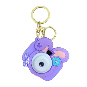 Baimao Hot Sanrio Cartoon Purple Rabbit Projection caméra clé Acrylique PVC Kawaii Projectable porte-clés cadeau promotionnel