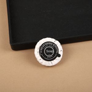 Набор одноразовых туалетных принадлежностей для отелей с мягким пленочным покрытием и напечатанным логотипом, комплект для ванной комнаты для гостевых домов и номеров - Product Image 4