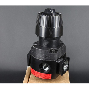 Vanne de réduction de pression Wilkinson R16-C4-000, taille de port 1/2 pouce, pour eau, fabriquée aux États-Unis - Product Image 2