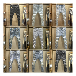 Jeans de mezclilla ajustados para hombre, estilo formal, desgastados, transpirables, impermeables, con detalles de botones, conjunto corto de algodón, azules, rasgados, estilo skinny. - Product Image 1
