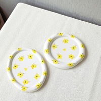 Assiette plate hautement esthétique de forme irrégulière, motif extraterrestre, décoration sous-glaçure, motif végétal, compatible micro-ondes, style Ins, pour petit-déjeuner