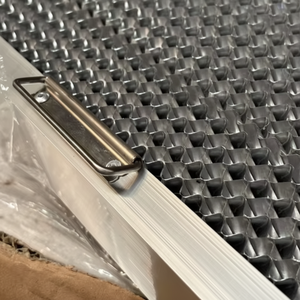 Usine physique Plaques de blocage d'huile en aluminium Pièces de hotte de cuisine utilisées pour l'élimination des fumées de cuisson - Product Image 1