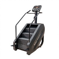 Appareil de fitness multifonctionnel compact pour la maison : simulateur d'escalade, stepper, équipement cardio avec résistance