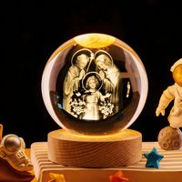 Boule de verre lumineuse LED gravée au laser 3D Honor, artisanat en cristal pour décorations de bureau, la croix du Christ Jésus, la Vierge Marie
