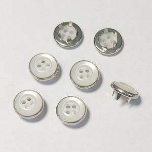 Bouton-pression personnalisé à 4 trous avec logo, 10 mm, 12 mm, en laiton, rond, à dos plat, plaqué, lavable à sec pour chemises - Product Image 5