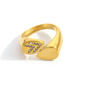 Anillo de Acero Inoxidable Estilo Europeo, Ajustable, con Forma de Cruz, Chapado en Oro de 18k, Joyería Unisex para Uso Diario - Product Image 5