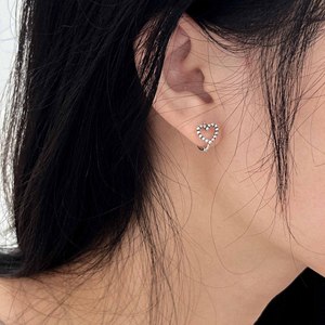 Ruitai S925 Silver <b>Heart</b>-Shaped Stud Earrings For Women Korean Style Small Hollowed Out <b>Sweet</b> Fashion Jewelry Gift - Product Image 3