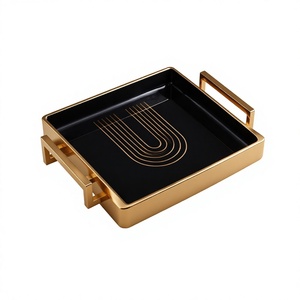 Plateau de service moderne en émail noir et or à motif arqué, avec poignées géométriques, décoration esthétique pour la maison, pièce maîtresse - Product Image 1