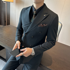 <span class=keywords><strong>Abito</strong></span> corto in tre pezzi <span class=keywords><strong>marrone</strong></span> 2025 Slim Fit da uomo con chiusura a bottone a doppio petto motivo floreale da sposa britannico taglie forti - Product Image 2