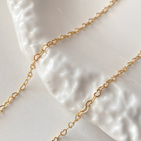 EMANCO Collier ras du cou classique et délicat en forme de cœur pour femme, en acier inoxydable plaqué or 14 carats, chaîne torsadée, pour le quotidien