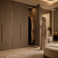 Dressing sur mesure, armoire intégrée de luxe, armoire avec cadre en aluminium, porte en verre, porte battante, du sol au plafond, pour villa